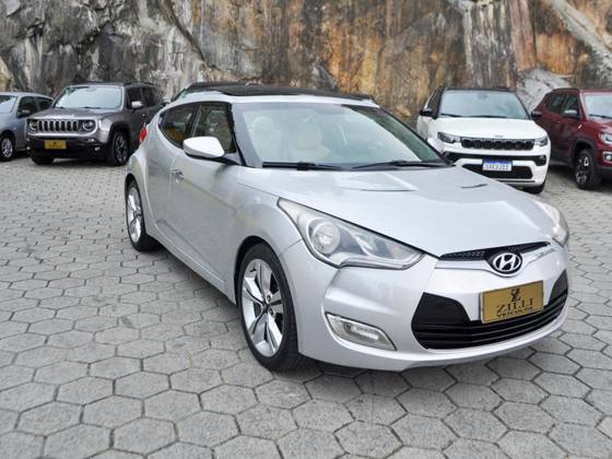 HYUNDAI VELOSTER 1.6 16V GASOLINA 3P AUTOMÁTICO HYUNDAI VELOSTER 1.6 16V GASOLINA 3P AUTOMÁTICO
